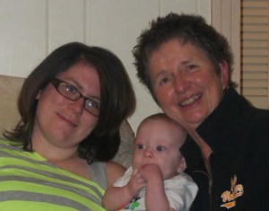 919674_444911992264942_792130059_o